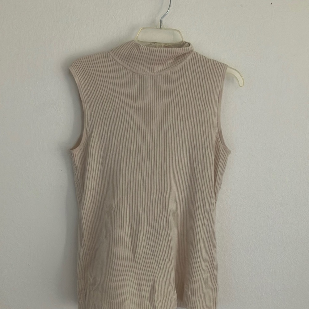 FINAL MARKDOWN Croft and barrow sleeveless top large